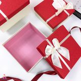  Hộp vuông nơ chéo 24312 