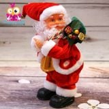  Ông già noel lắc mông ôm bao 
