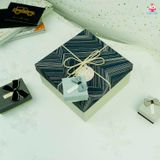  Hộp quà vuông nơ hello 