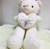  Thú Bông Gấu Teddy Màu Kem Ôm Tim Hoa Thêu Size 90cm - Chipchipshop 