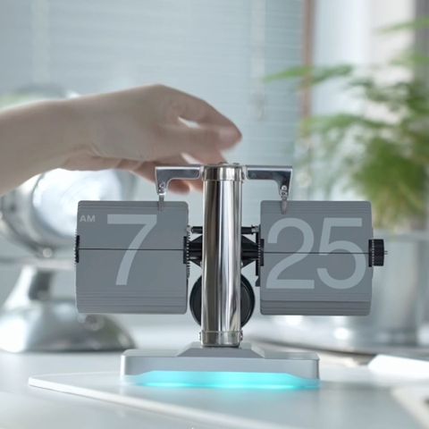  Đồng Hồ Tự Lật Phong Cách Retro Cổ Điển Có Tích Hợp Đèn Dưới Đế 