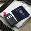  Ví Hộ Chiếu Satechi Vegan-Leather Passport Cover with Find My – Sự Kết Hợp Hoàn Hảo Giữa Công Nghệ và Thời Trang 