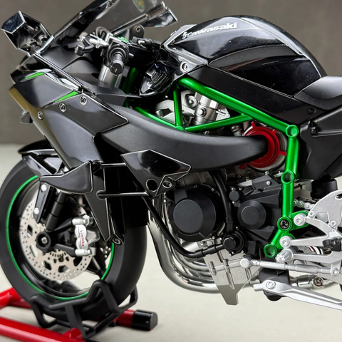  Mô Hình Xe Kawasaki Ninja H2R Tỉ Lệ 1:6 – Đề Nổ, Phun Khói, Có Đèn LED 