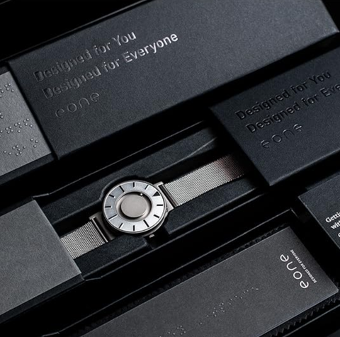  Đồng hồ Eone Bradley Element Black -  Thiết kế góc cạnh, sắc sảo, Chất liệu gốm ceramic chống trầy xước 