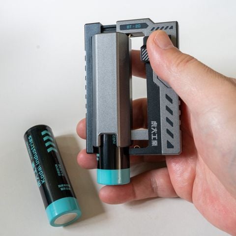  Bộ Sạc dự phòng BT20 với cơ chế Modul nạp pin linh hoạt 