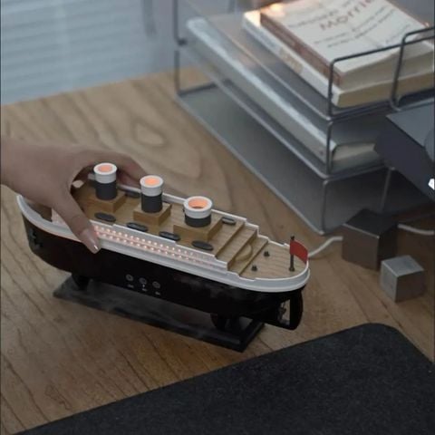  Máy tạo ẩm khuếch tán tinh dầu tàu thủy Titanic - Trang Trí Văn Phòng Độc Đáo Cho Bàn Làm Việc 