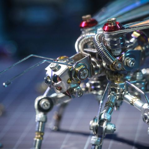  Mô hình 3D DIY kim loại Robot Bee Man - Đồ Chơi Thời Thượng Phong Cách Cyberpunk 