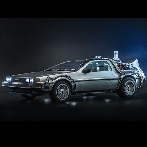  Mô hình 3D DIY HOTTOYS Back to the Future II Cỗ Máy Thời Gian DeLorean MMS636 