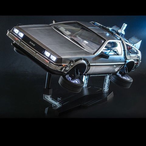  Mô hình 3D DIY HOTTOYS Back to the Future II Cỗ Máy Thời Gian DeLorean MMS636 