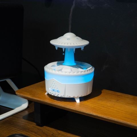  Máy khuếch tán tinh dầu hình UFO với công nghệ siêu âm tạo sương và đèn LED đa sắc 