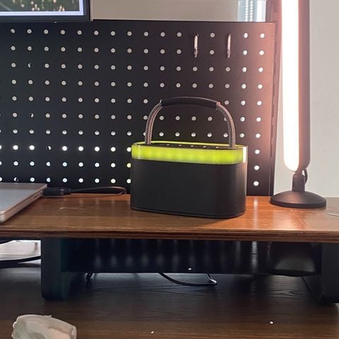  Loa Bluetooth Recci RSK-W40 – Loa Kép 16W, Hiệu Ứng Đèn LED, Pin 4000mAh, Âm Thanh Siêu Trầm 