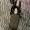  Micro Thu Âm Shure SM7B, Hướng thu Cardioid chuẩn xác, Bộ lọc pop tích hợp và mút lọc A7WS, Lựa chọn hàng đầu cho âm thanh chuyên nghiệp 