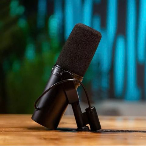  Dynamic Microphone Shure SM7dB, Tích hợp sẵn preamp đơn giản hóa quá trình ghi âm, Khả năng chống nhiễu vượt trội 