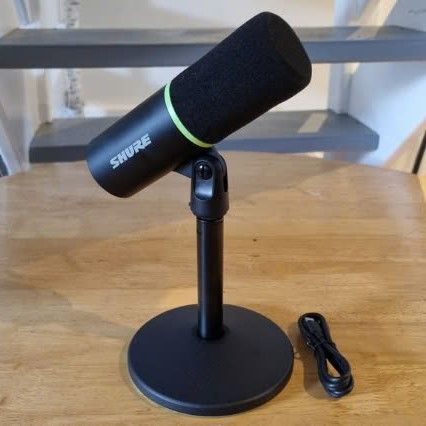  Micro thu âm Shure MV6, Có chế độ tự động cân bằng âm lượng, Bộ khử nhiễu thời gian thực 