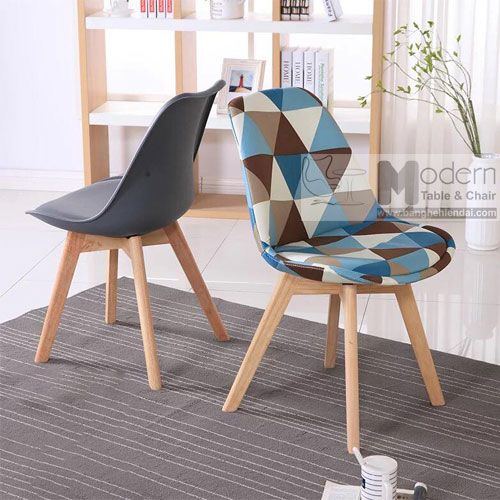 Ghế cafe Eames bọc vải họa tiết tam giác chân gỗ rẻ cao cấp HCM