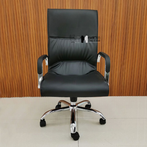 Ghế xoay văn phòng lưng trung nệm dày CE4605-P