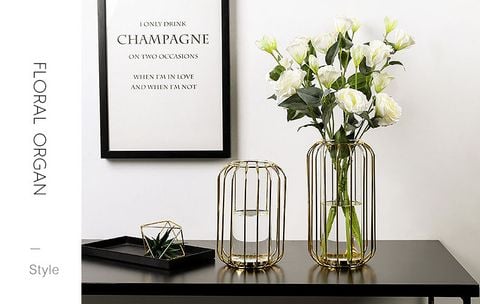 binh-cam-hoa-khung-kim-loai-vang