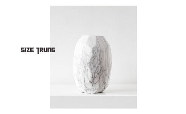 Bình sứ trắng cắm hoa vân đá