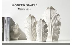 Bình sứ cắm hoa chiếc lá phong cách Bắc Âu