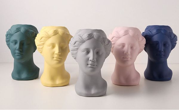 Bình hoa thần Venus hy lạp