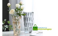 Bình hoa thủy tinh kim cương