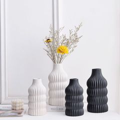 Bình sứ cắm hoa con sâu NX02