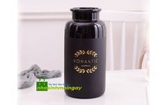 Bình sứ cắm hoa in chữ romantic