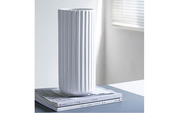 Bình sứ cắm hoa Kami trang trí