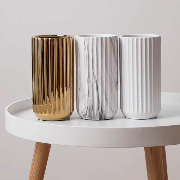 Bình sứ cắm hoa vân sọc Gami