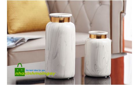 Bình sứ cắm hoa vân đá viền vàng