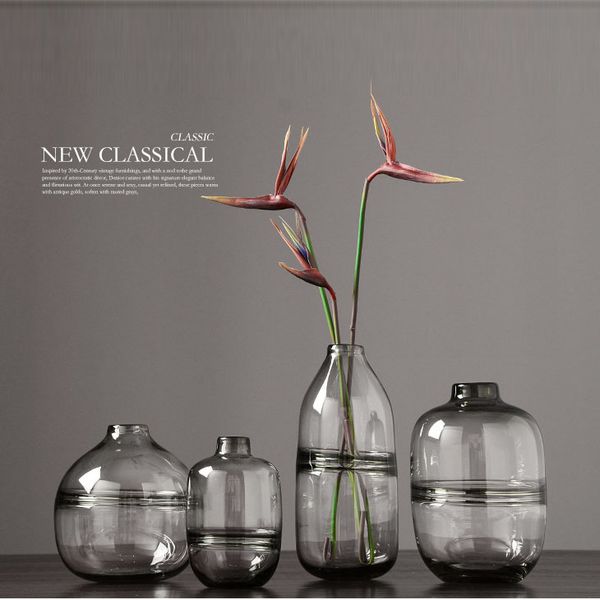 Bình thủy tinh xám Bắc Âu