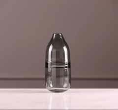 Bình thủy tinh xám Bắc Âu