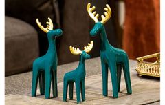 Bộ tượng gia đình tuần lộc sứ trang trí