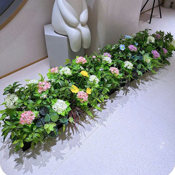 Bồn cây hoa giả trang trí