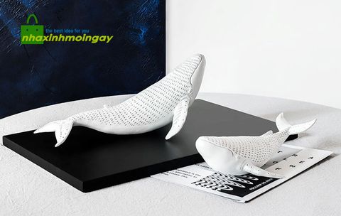 Tượng cá voi lưng gù trang trí