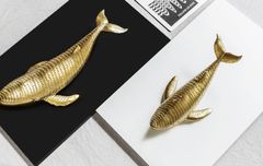Tượng cá voi lưng gù trang trí