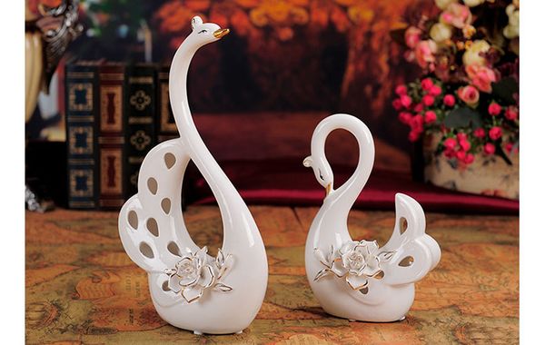 Cặp thiên nga gốm sứ viền vàng trang trí NX03