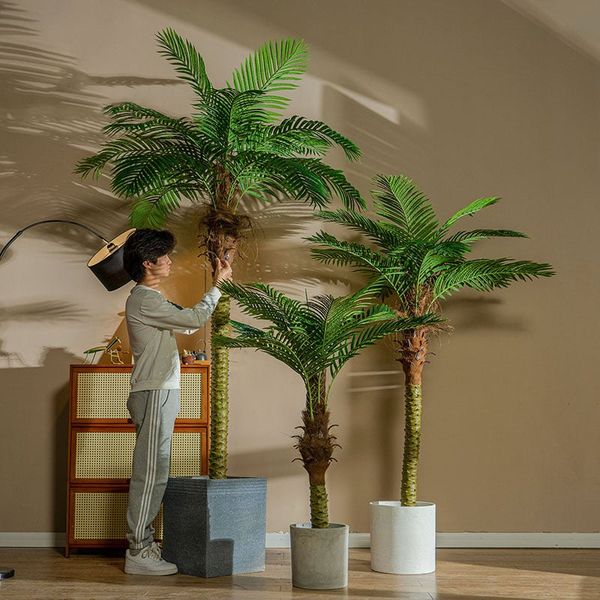 Cây dừa nhiệt đới giả trang trí