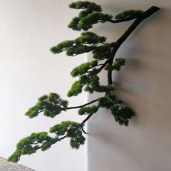 Cây tùng giả treo tường trang trí