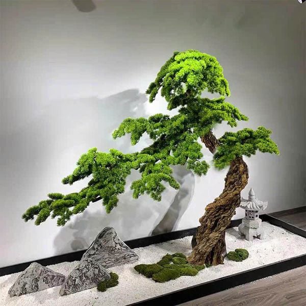Cây tùng giả trang trí