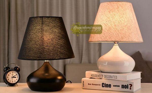 Đèn ngủ đế kim loại