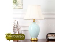 Đèn bàn chân sứ xanh ngọc