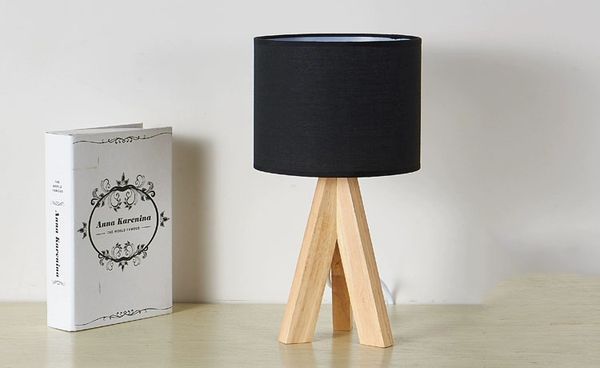 Đèn ngủ để bàn chân gỗ 3 chân 8039