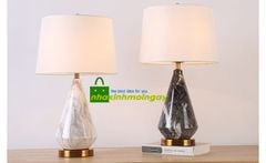Đèn ngủ để bàn chân sứ giả đá