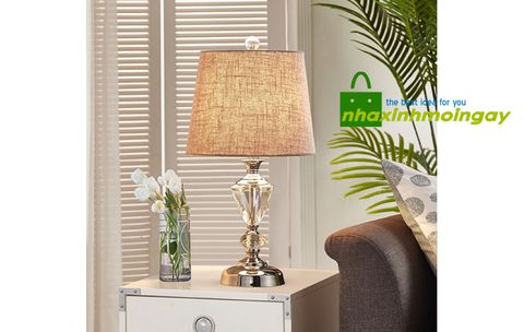 đèn ngủ để bàn thủy tinh cao cấp