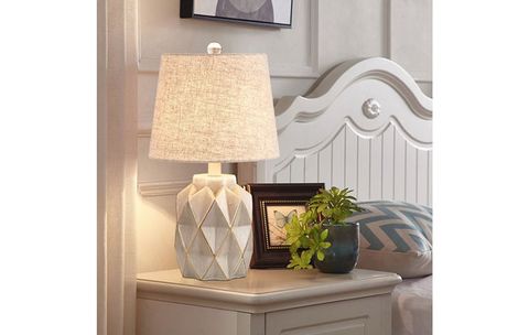 den-ngu-de-ban-trai-dua-vien-vang