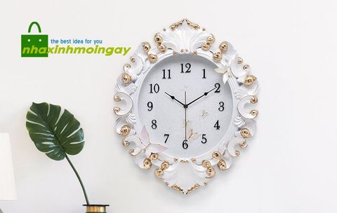 dong-ho-treo-tuong-phu-dieu-canh-buom-co-dien-trang