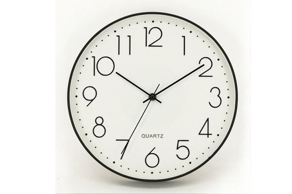 Đồng hồ treo tường tròn hiện đại