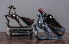 Kệ đựng rượu vang hươu kéo xe