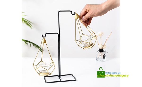 Kệ nến treo kiểu Bắc Âu
